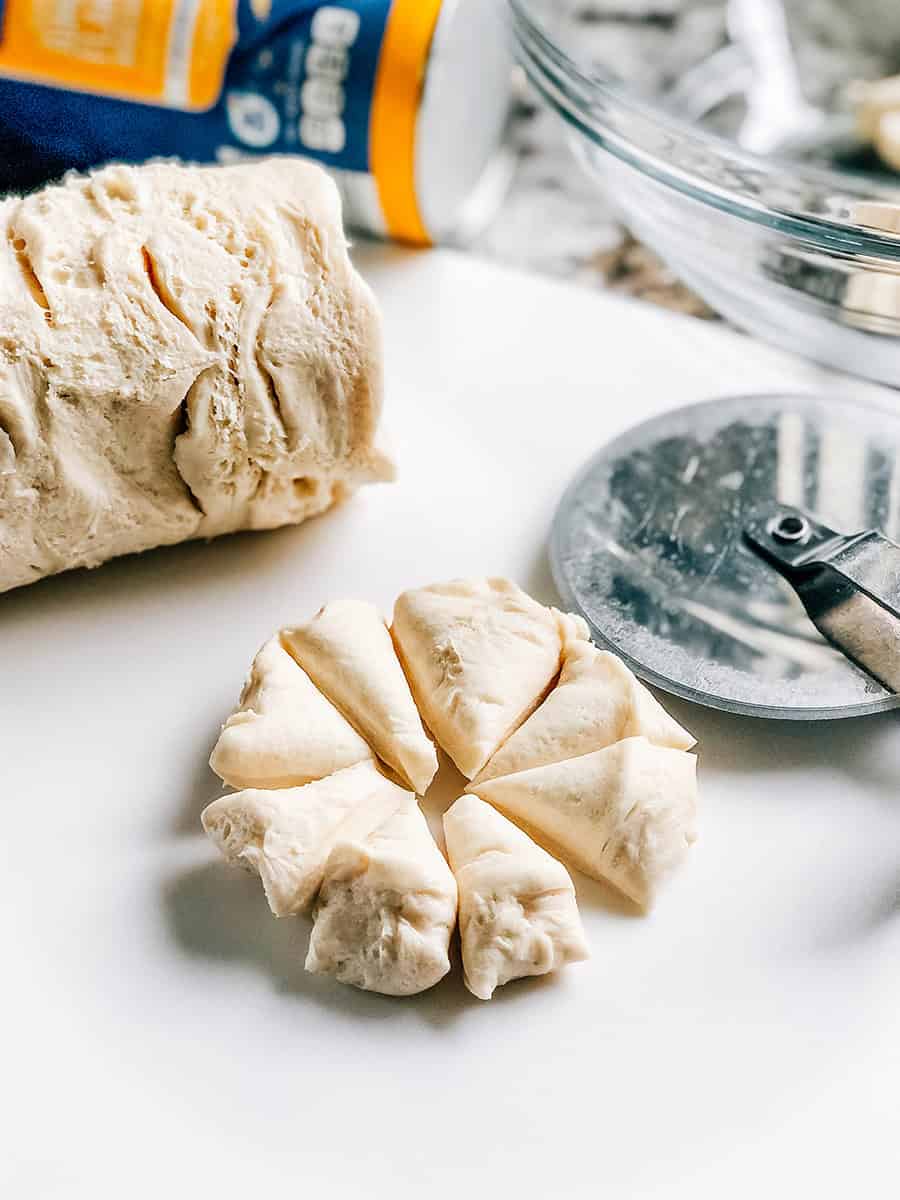 Un seul biscuit Grands coupé en 8 morceaux égaux.