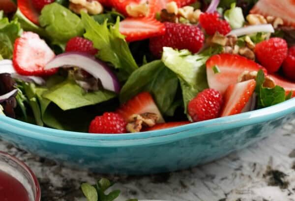 Salade de baies et d’épinards