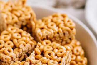 Barres de Céréales au Beurre de Cacahuète et Cheerios